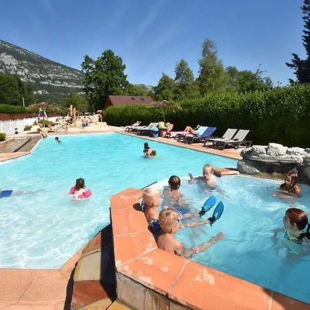 Camping International Du Lac Bleu Kemping 5*